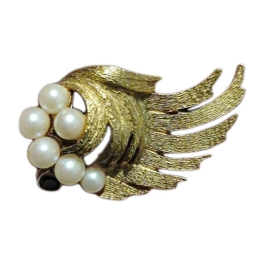 Vintage Brooch Pin Textured Gold Tone Spray Faux Pearl 2.25"